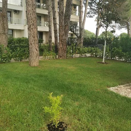 Magnolia Durrës